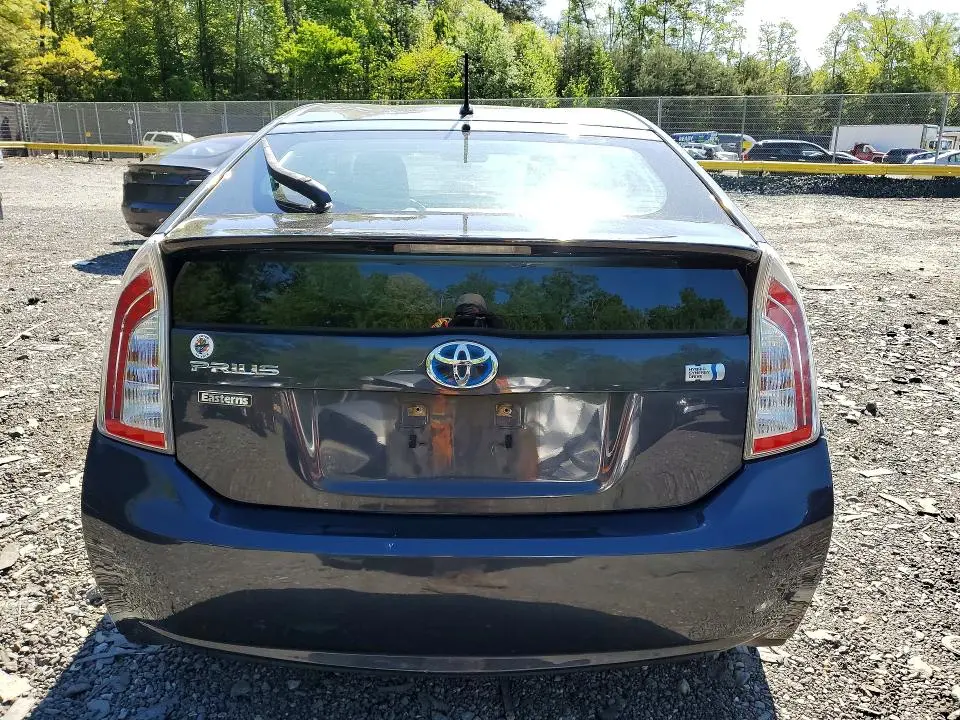 2014 TOYOTA PRIUS ONE  