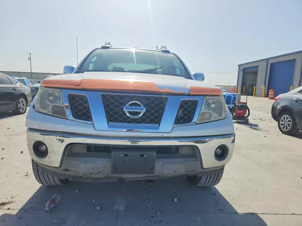 2010 NISSAN FRONTIER SE V6  