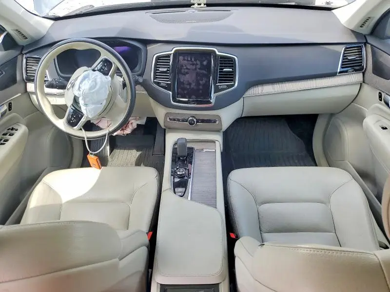 2023 VOLVO XC90 PLUS  