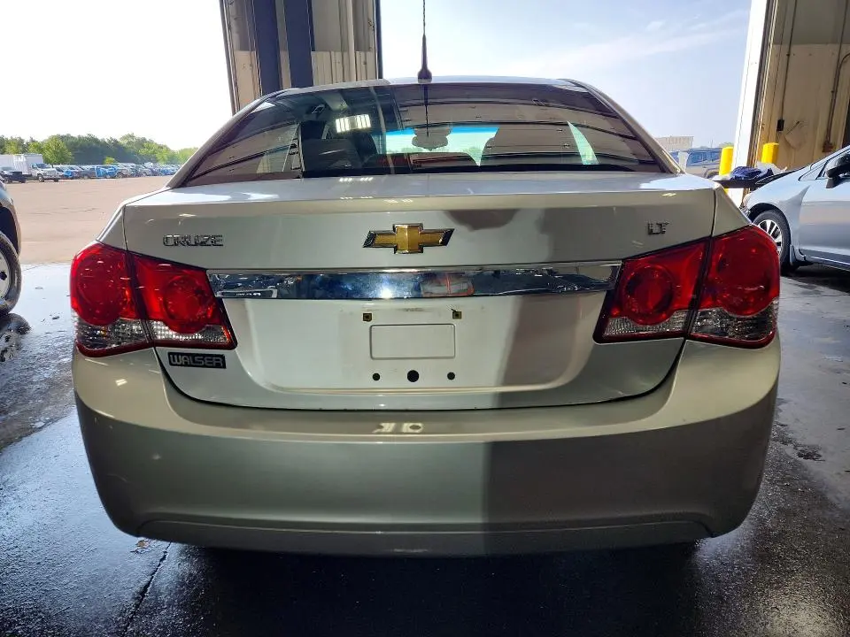 2011 CHEVROLET CRUZE LT  