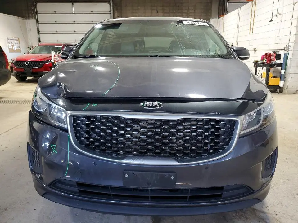 2017 KIA SEDONA LX  