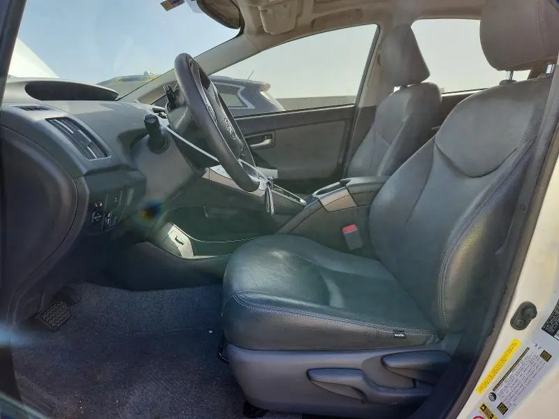 2013 TOYOTA PRIUS THREE  