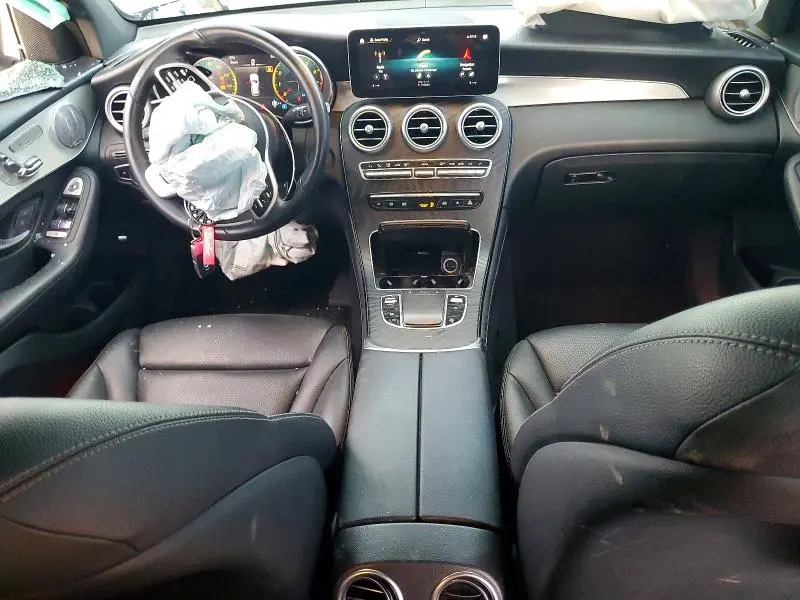 2020 MERCEDES-BENZ GLC 300  