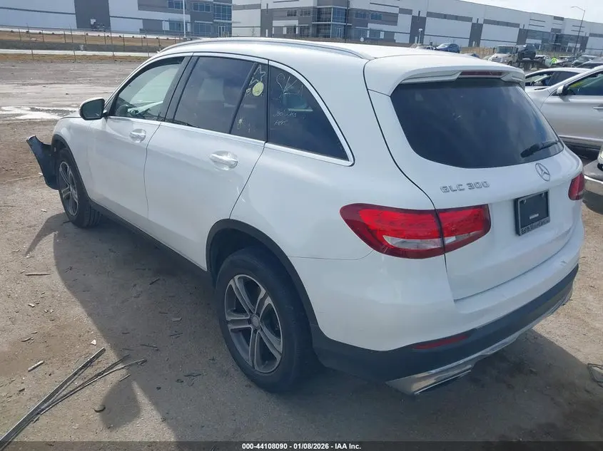 2016 MERCEDES-BENZ GLC 300  