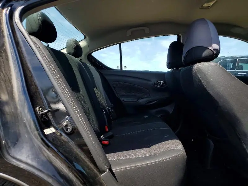 2019 NISSAN VERSA SV  