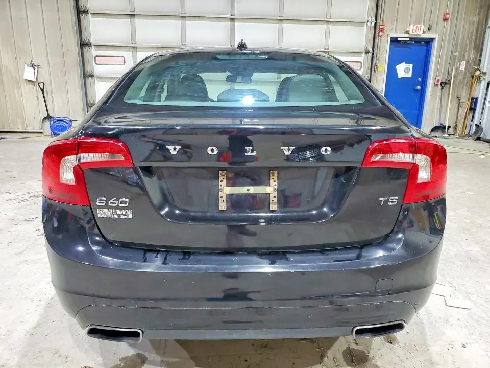 2014 VOLVO S60 T5  