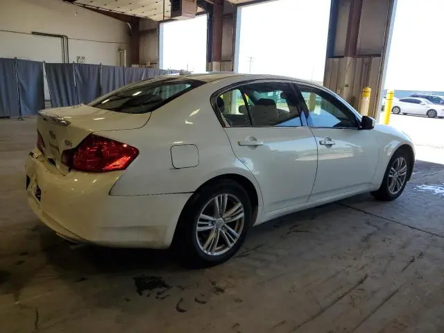 2013 INFINITI G37   