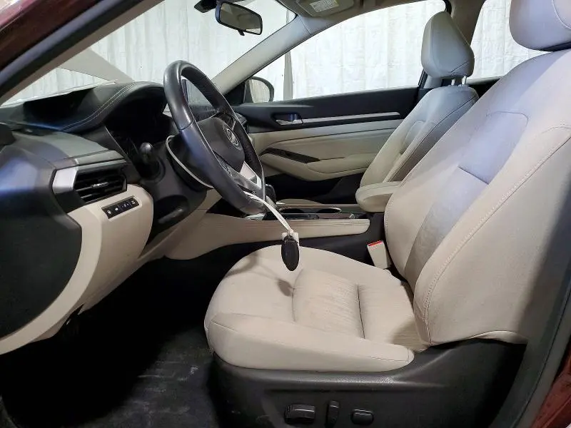 2023 NISSAN ALTIMA SV  