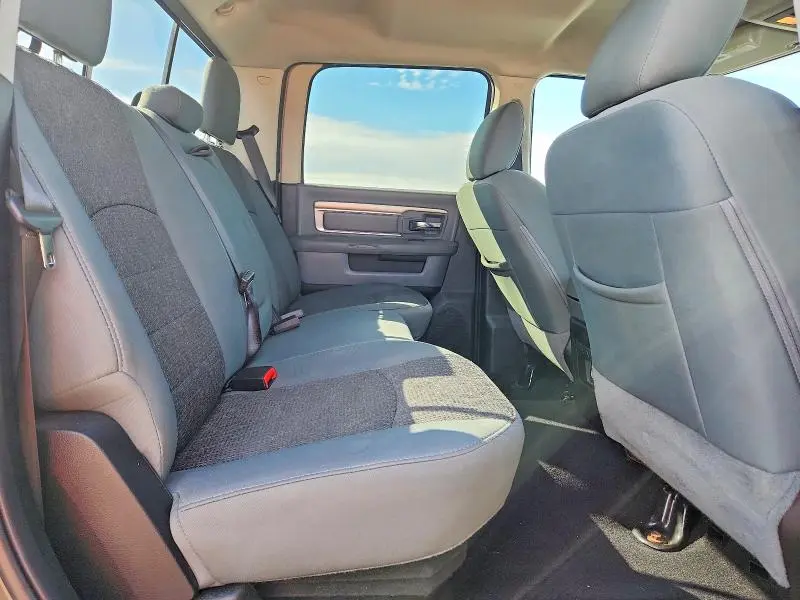 2018 RAM 1500 SLT  