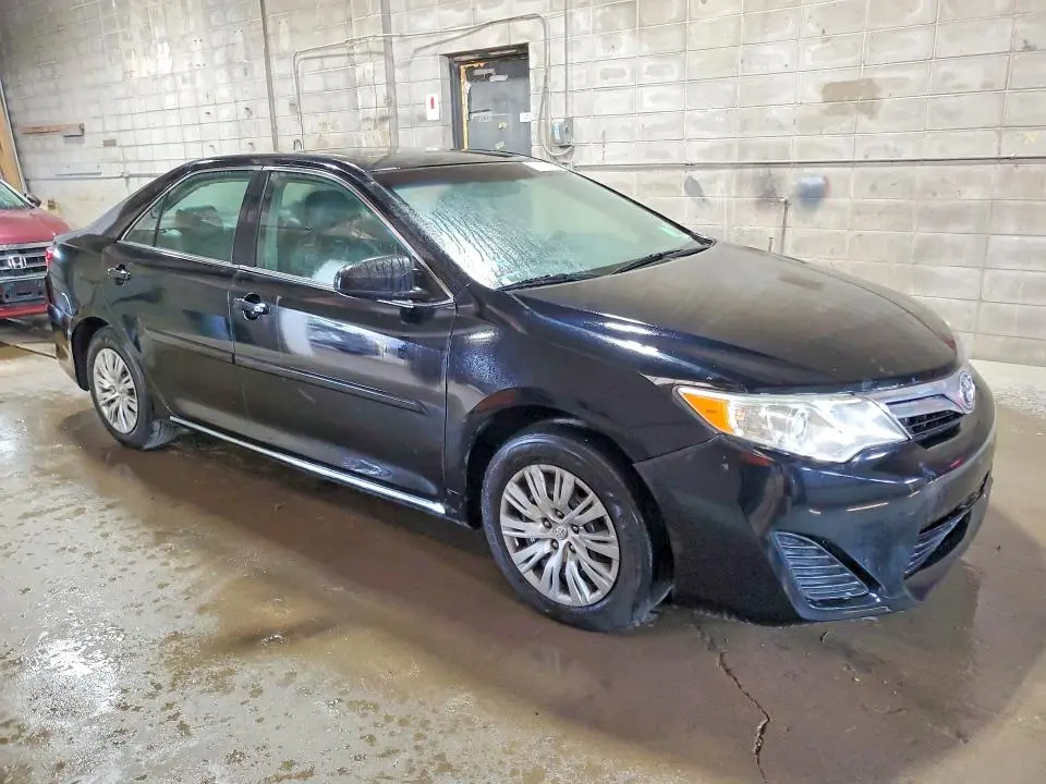 2012 TOYOTA CAMRY LE  