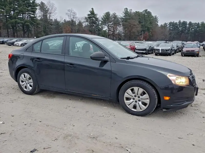 2013 CHEVROLET CRUZE LS  