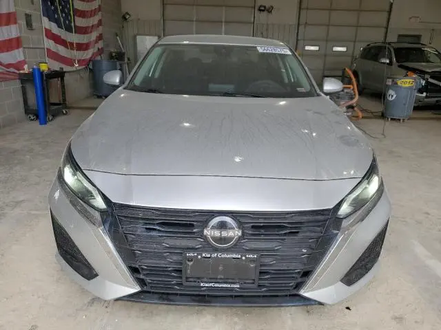 2023 NISSAN ALTIMA SV  