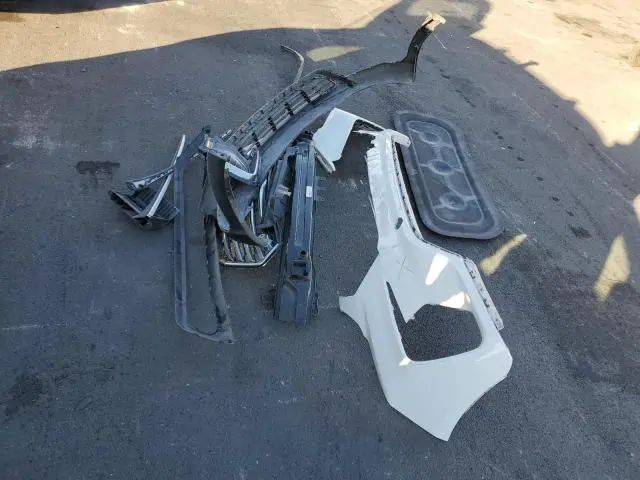 2018 HYUNDAI SANTA FE SE  