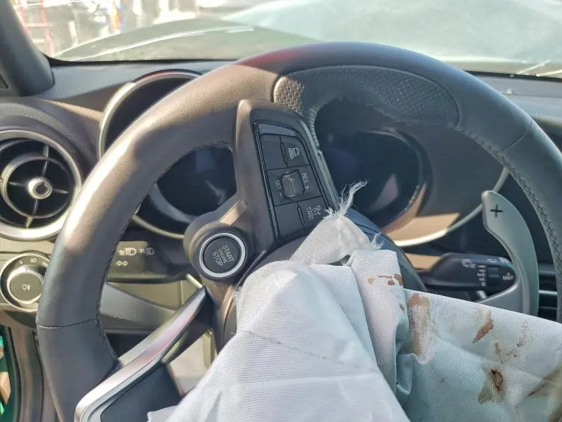 2025 ALFA ROMEO GIULIA BASE  