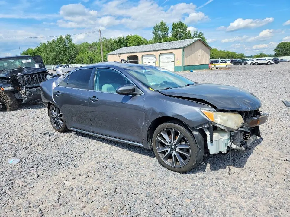 2013 TOYOTA CAMRY LE  