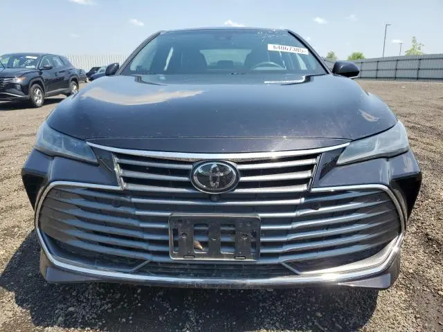 2019 TOYOTA AVALON XLE  