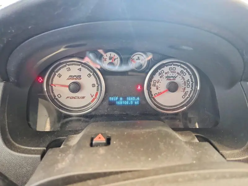 2010 FORD FOCUS SE  