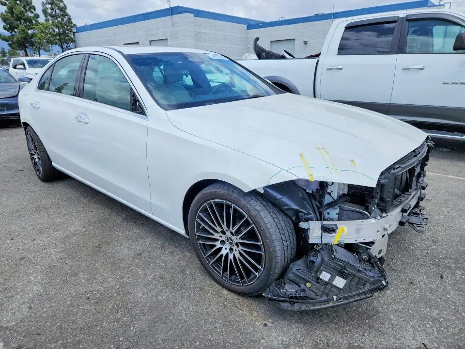 2024 MERCEDES-BENZ C 300  