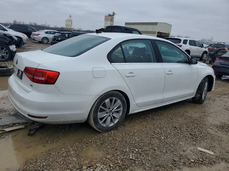 2015 VOLKSWAGEN JETTA SE  