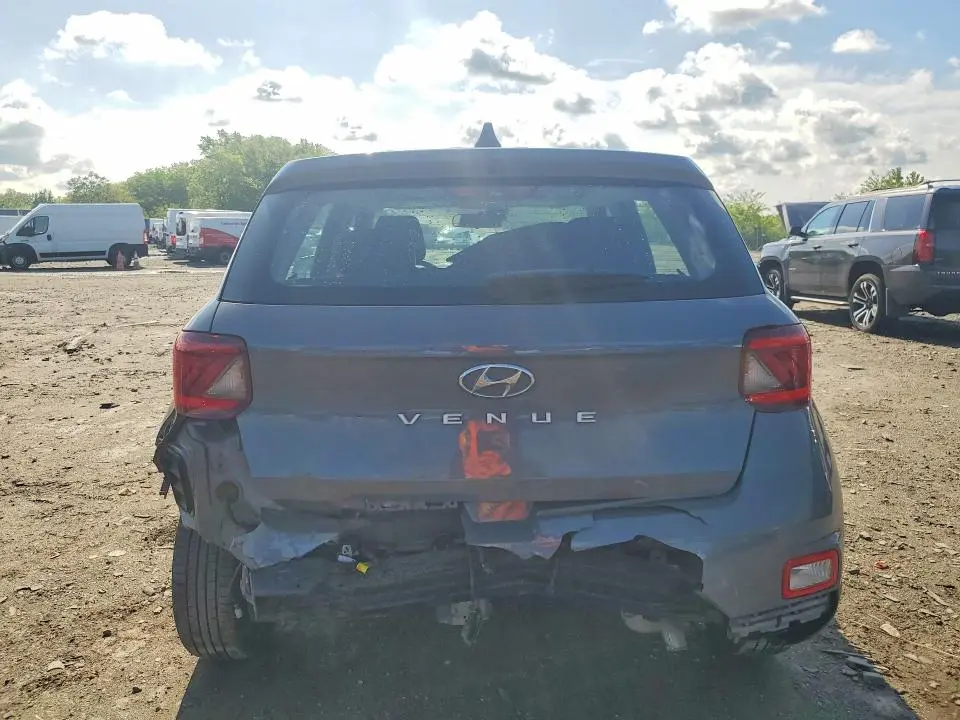 2021 HYUNDAI VENUE SE  