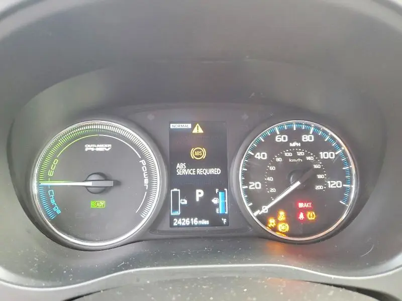 2018 MITSUBISHI OUTLANDER SE  