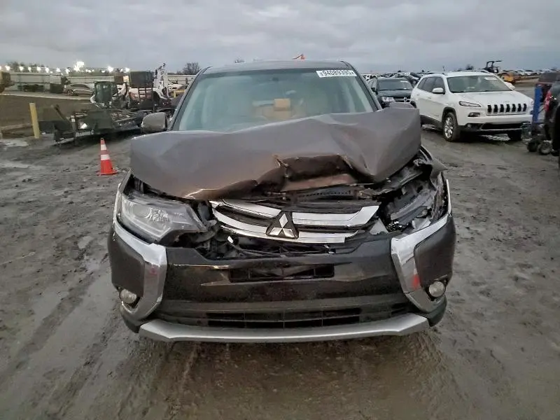 2017 MITSUBISHI OUTLANDER SE  