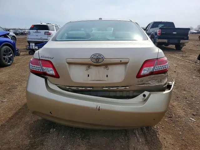 2010 TOYOTA CAMRY LE  