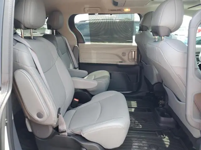 2024 TOYOTA SIENNA LIMITED  