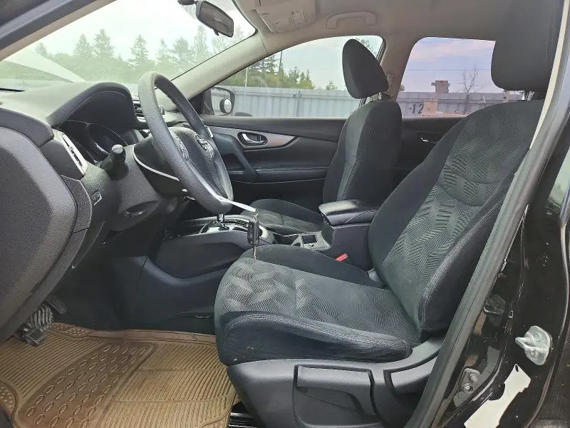 2015 NISSAN ROGUE S  
