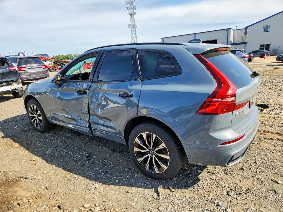 2024 VOLVO XC60 CORE  