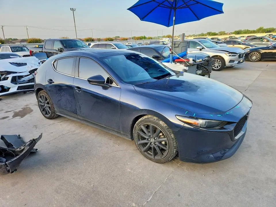 2020 MAZDA 3 PREMIUM  