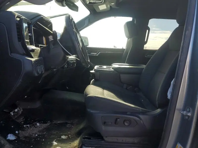 2023 CHEVROLET SILVERADO K1500 LT  