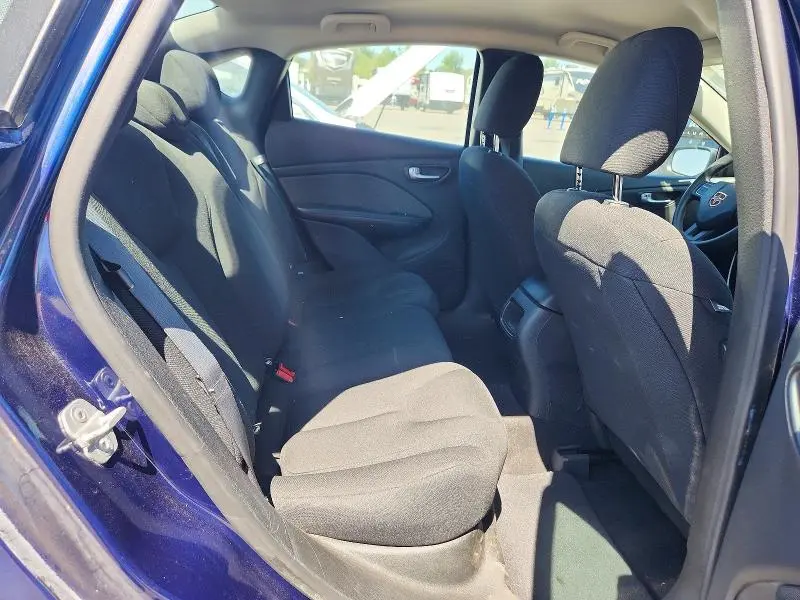 2013 DODGE DART SE  