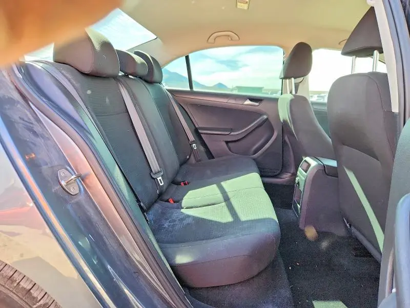 2016 VOLKSWAGEN JETTA S  