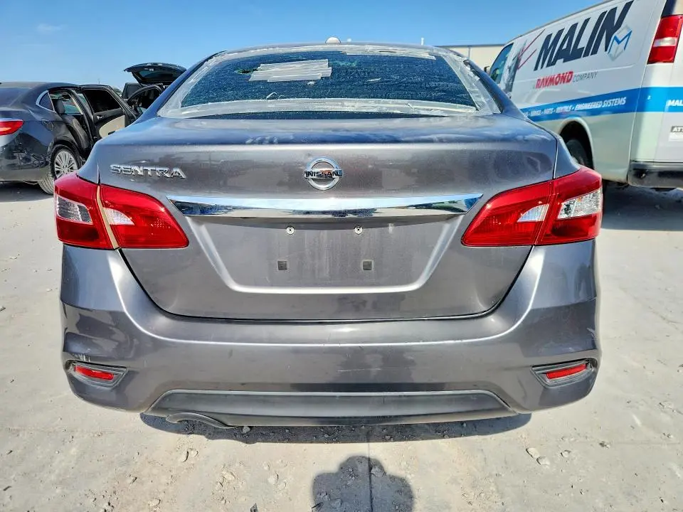 2018 NISSAN SENTRA SV  