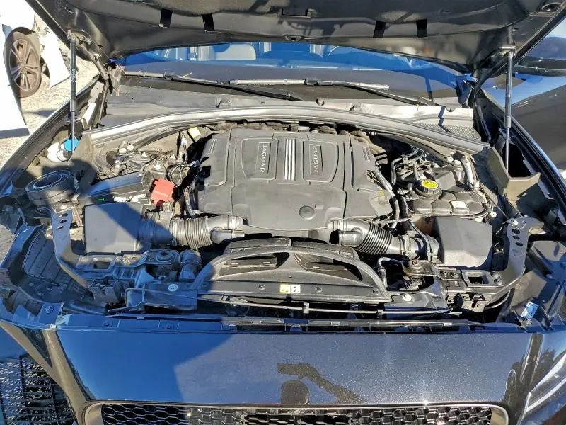 2019 JAGUAR F-PACE S  