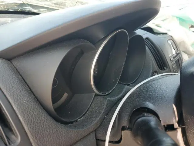 2012 KIA FORTE LX  
