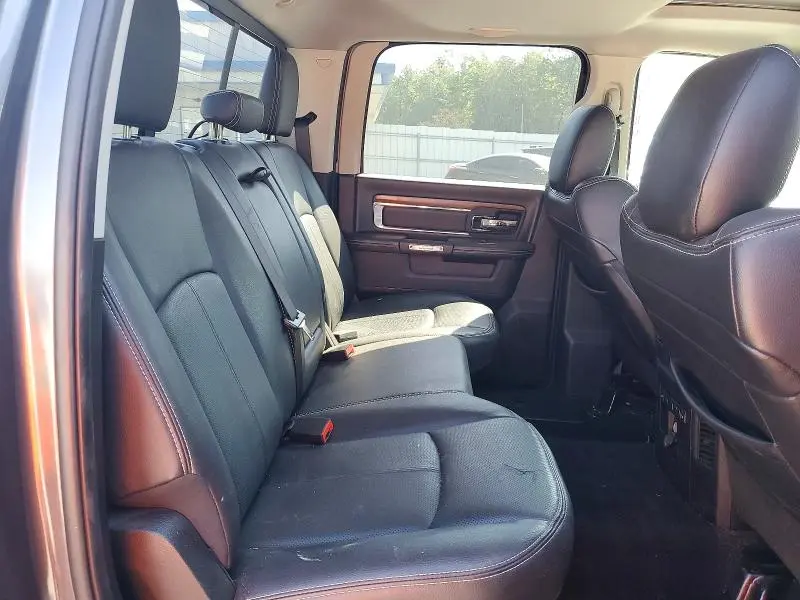 2018 RAM 1500 LARAMIE  