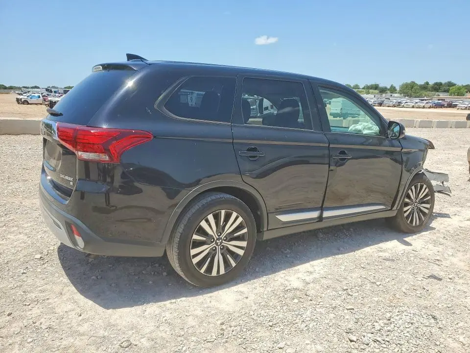 2019 MITSUBISHI OUTLANDER SE  