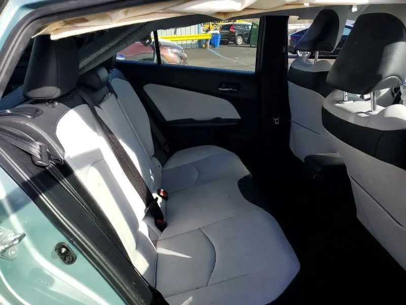 2016 TOYOTA PRIUS FOUR TOURING  