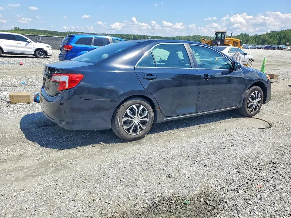 2013 TOYOTA CAMRY LE  