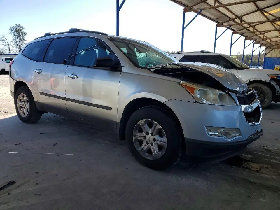 2011 CHEVROLET TRAVERSE LS  