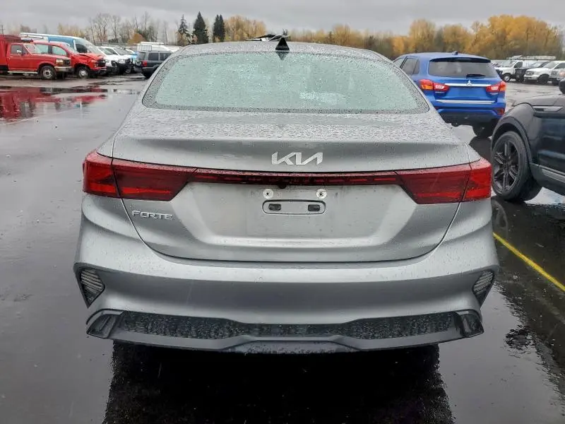 2022 KIA FORTE FE  