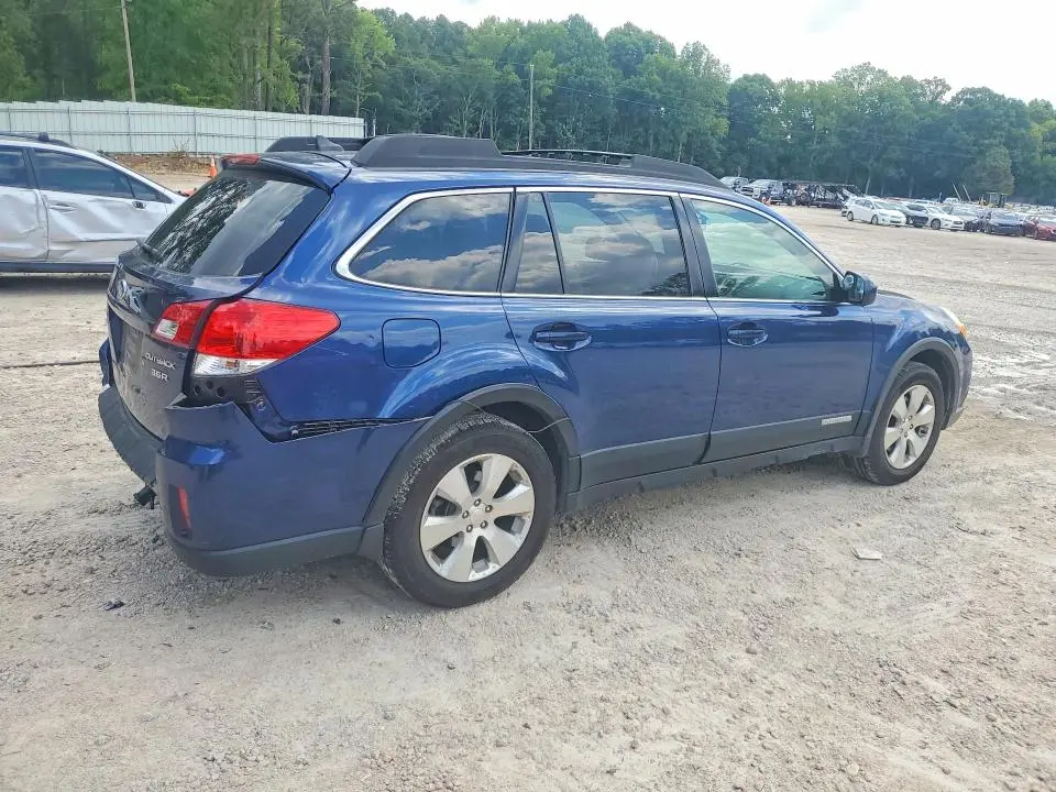 2011 SUBARU OUTBACK 3.6R LIMITED  