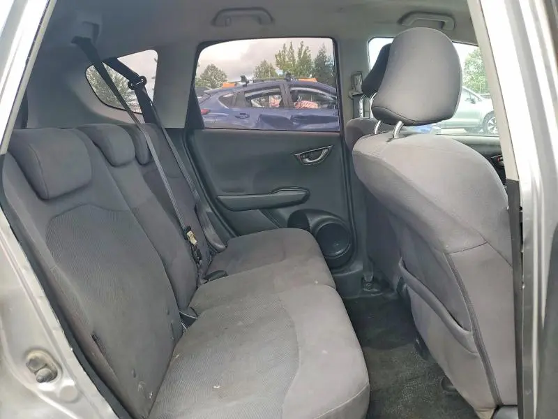 2010 HONDA FIT   