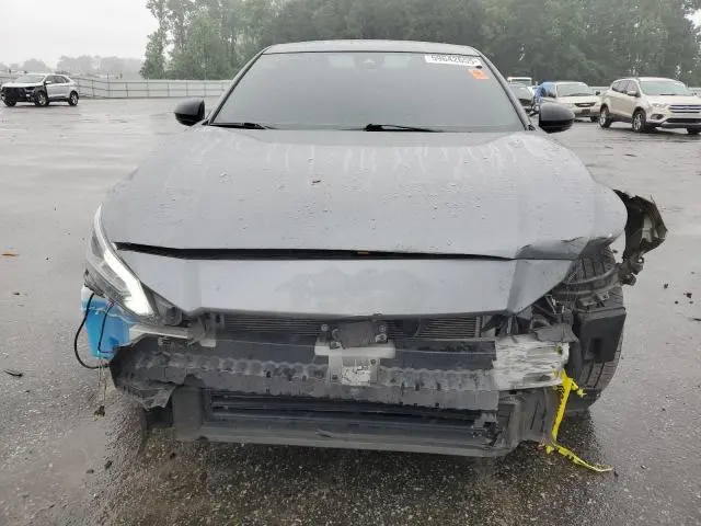 2022 NISSAN ALTIMA SR  