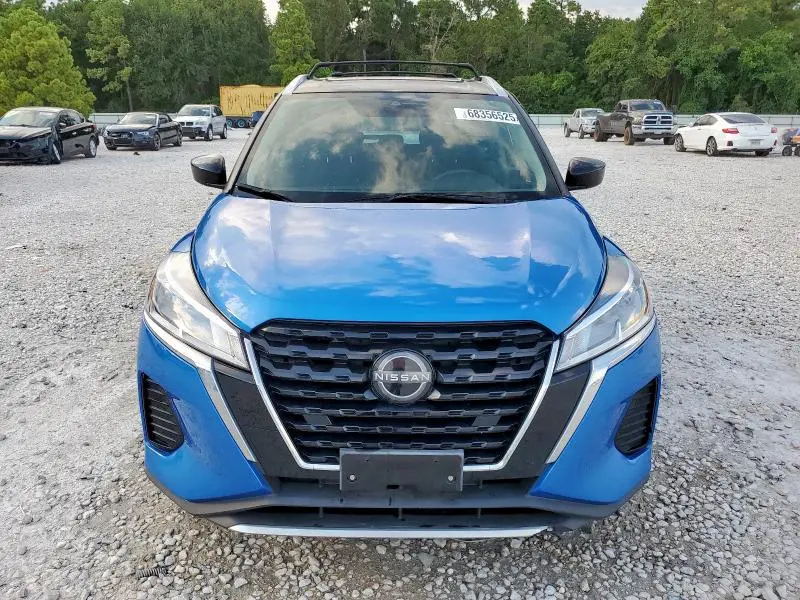 2023 NISSAN KICKS SV  