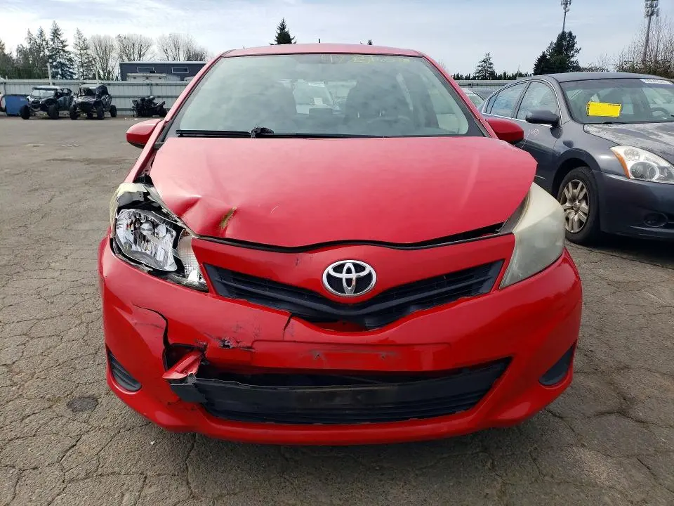 2012 TOYOTA YARIS 5-DOOR L  