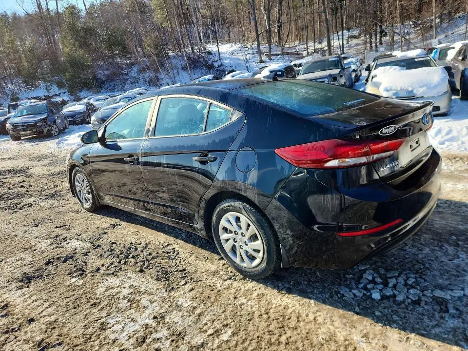 2017 HYUNDAI ELANTRA SE  