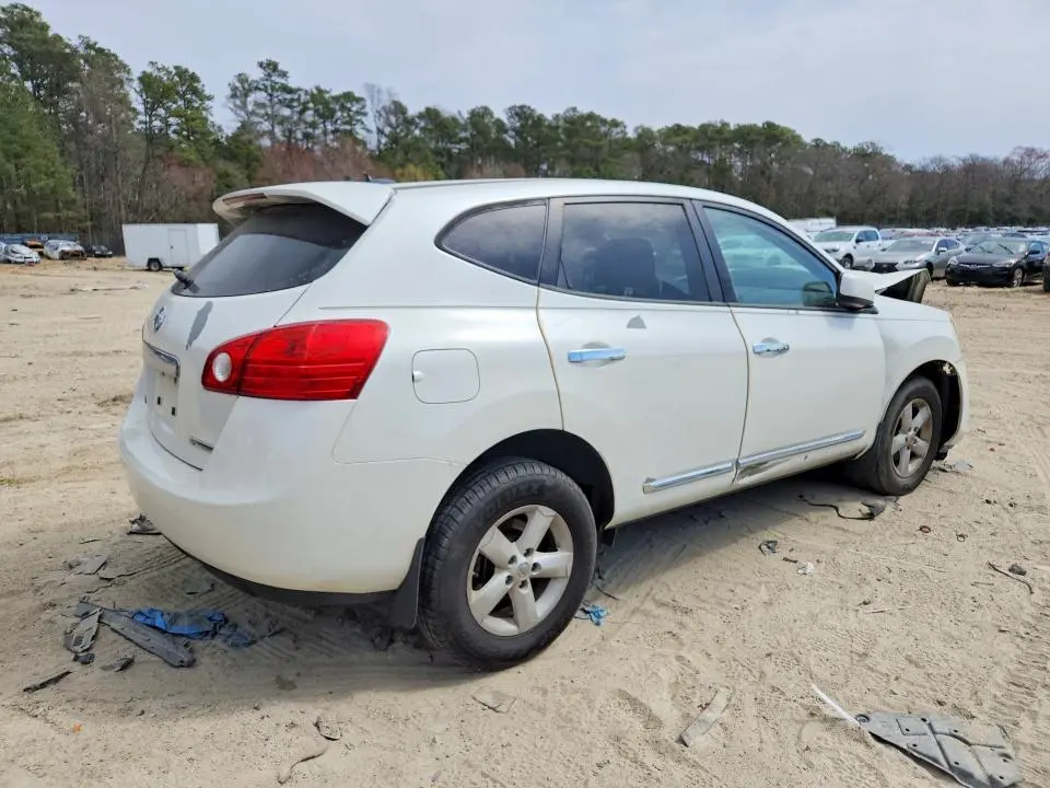 2013 NISSAN ROGUE S  